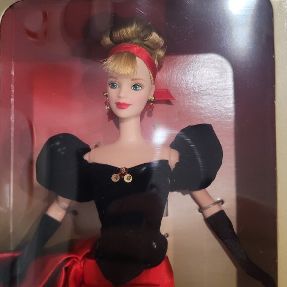 1998 Avon Exclusive Winter Splendor Barbie Doll Special Edition 19357 NRFB New - Picture 2 of 7